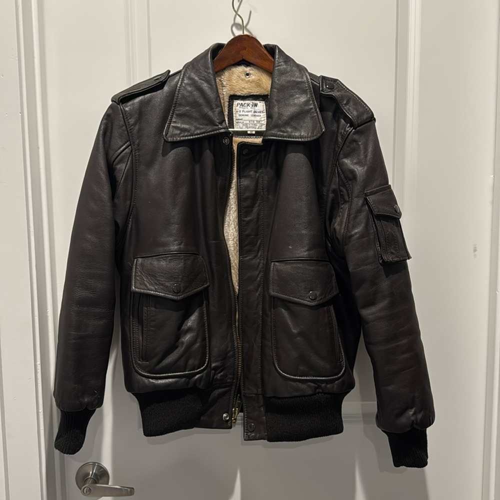 Vintage Authentic Pack-In Products Genuine Leather Military Flight Jacket